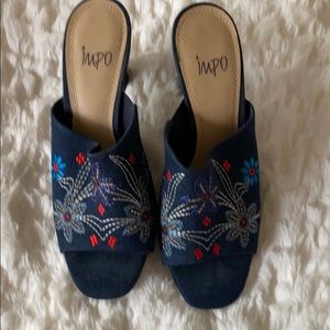 IMPO embroidered floral mule sandals. Size 8.5